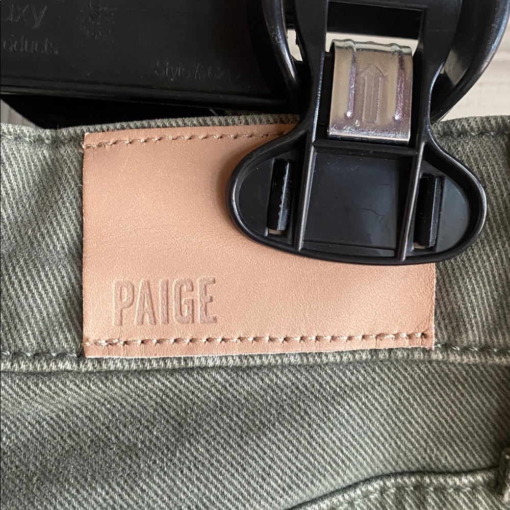PAIGE NWT Alexis High Rise Barrel Leg Cargo Jeans - Picture 14 of 16